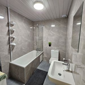 BATHROOM- click for photo gallery